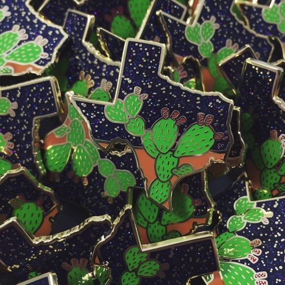 Texas Cactus Enamel Pin | The Stars At Night, Prickly Pear State Backpack Pin - Picture 3 of 3